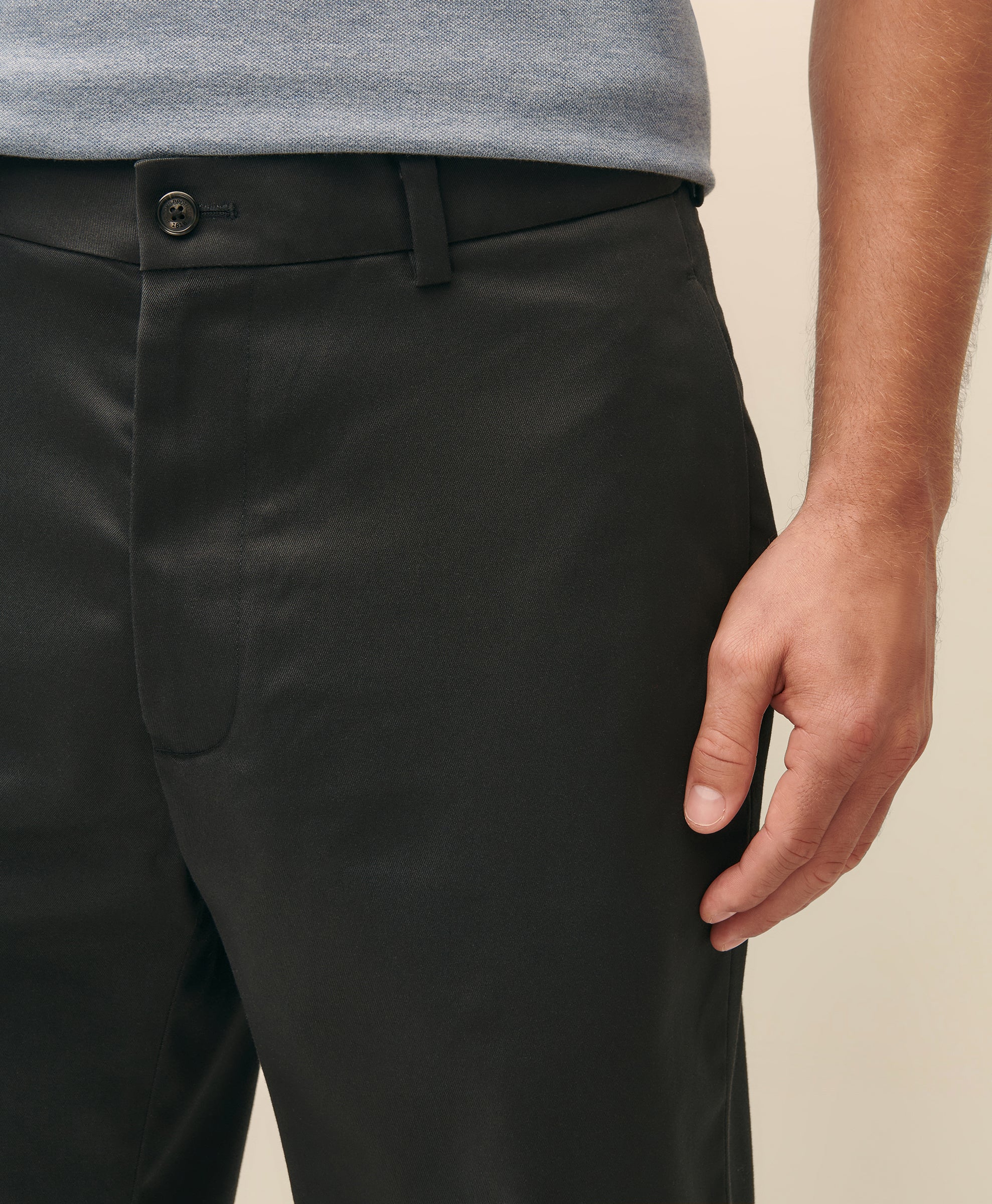 กางเกงขาสั้น 9" Advantage Chino ผ้า Performance ดีไซน์เนี้ยบ